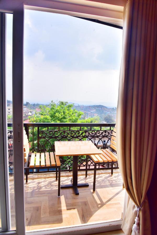 Hotel Coorg Palace Madikeri Εξωτερικό φωτογραφία
