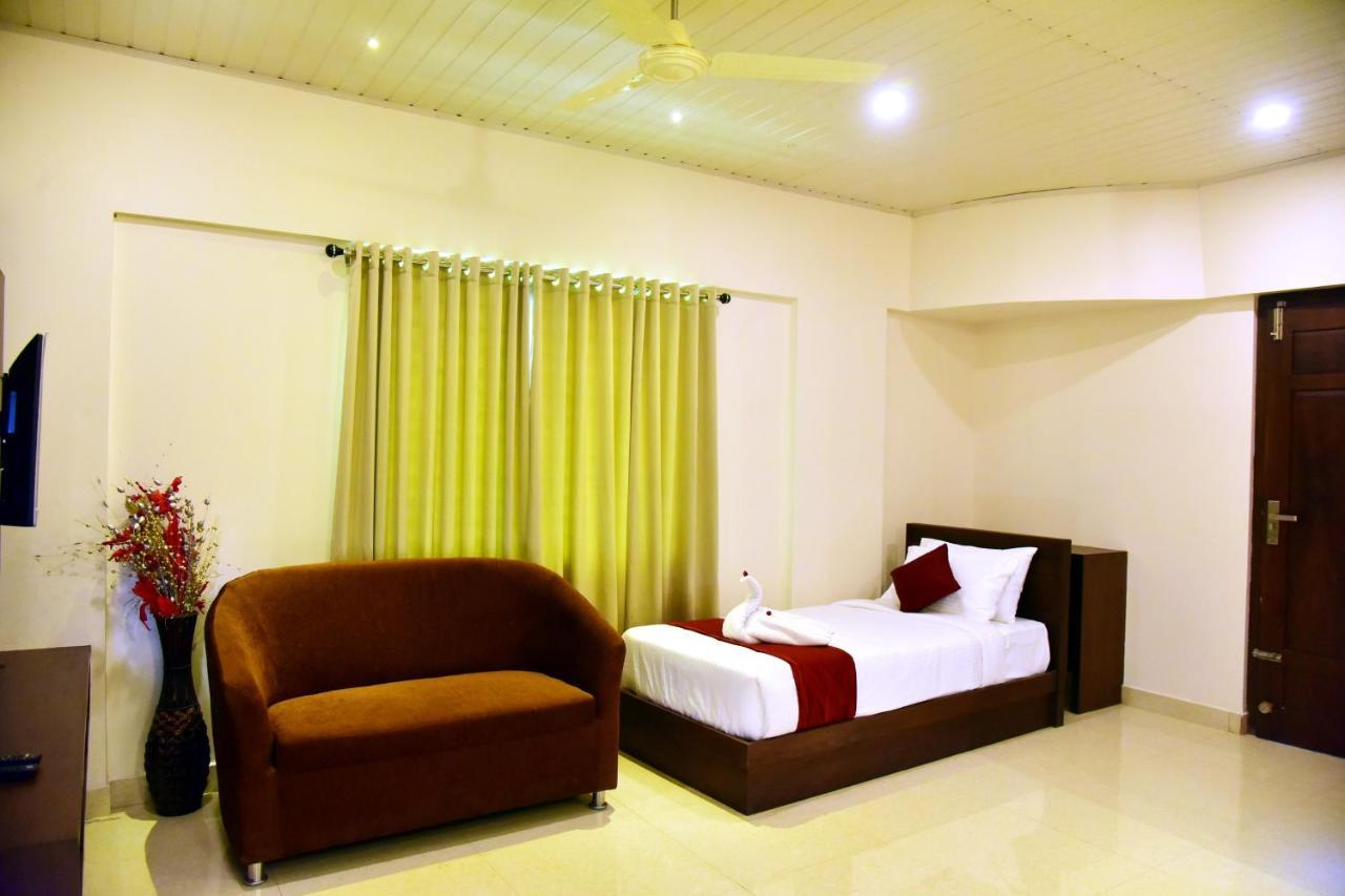 Hotel Coorg Palace Madikeri Εξωτερικό φωτογραφία